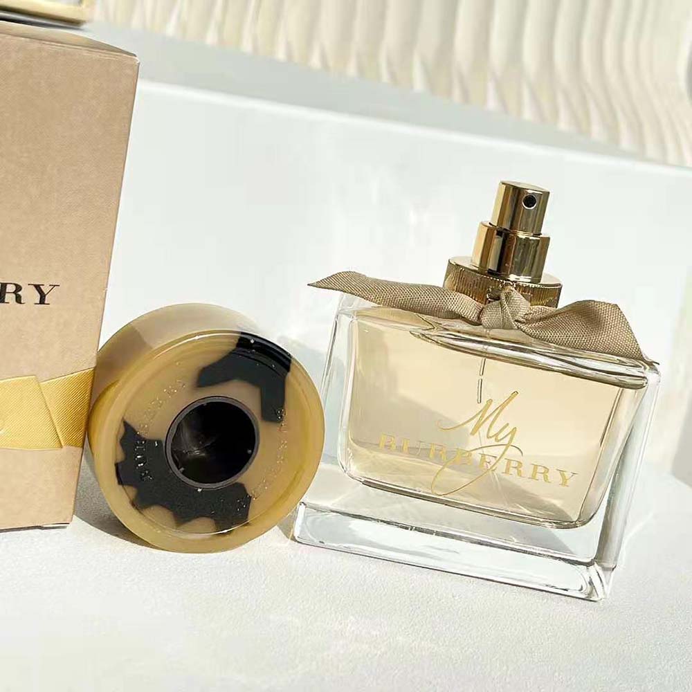 Burberry Women My Burberry Eau de Parfum 90ml - image 7