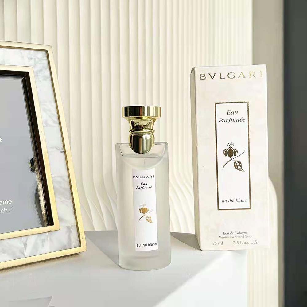Close-up of silver-tone cap on Bvlgari Eau de Cologne spray