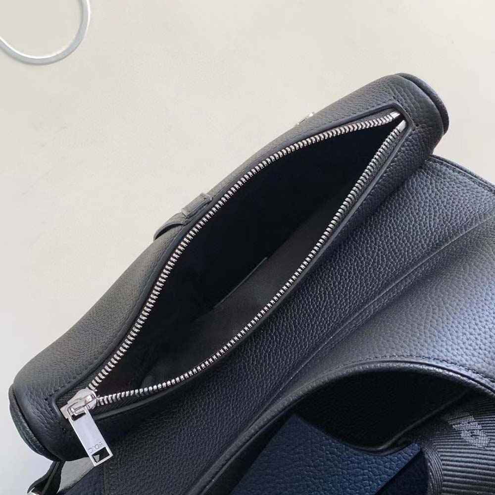 Dior Men Essentials Saddle Bag Black Grained Calfskin - image 6