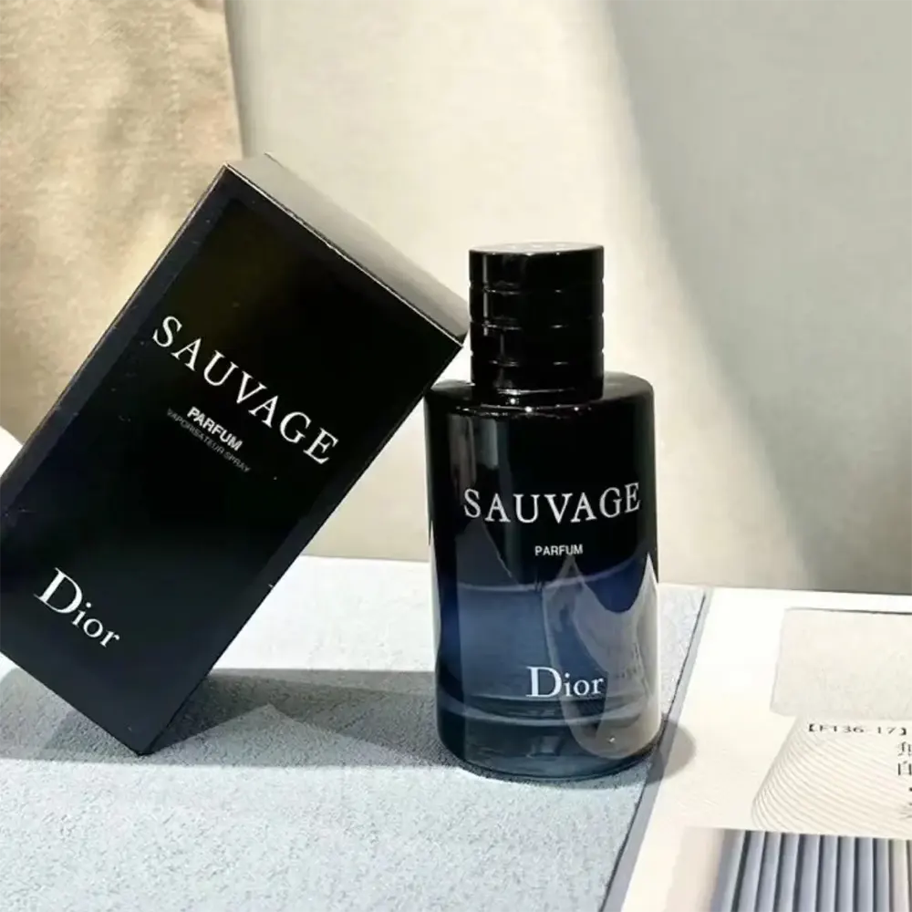 Side angle showing magnetic closure on Dior Men Sauvage Parfum Parfum
