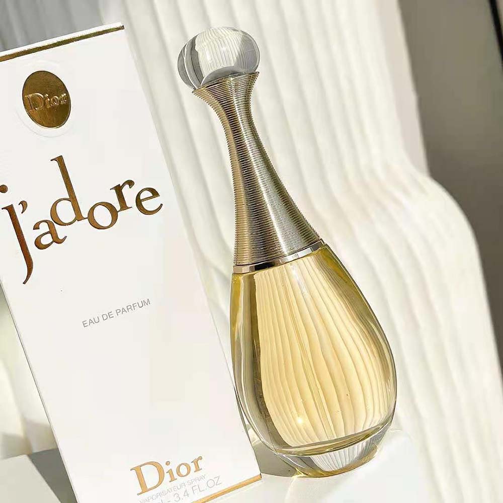 Dior Women J’adore L’or Fragrance – Solar and Intense Floral Notes - image 4