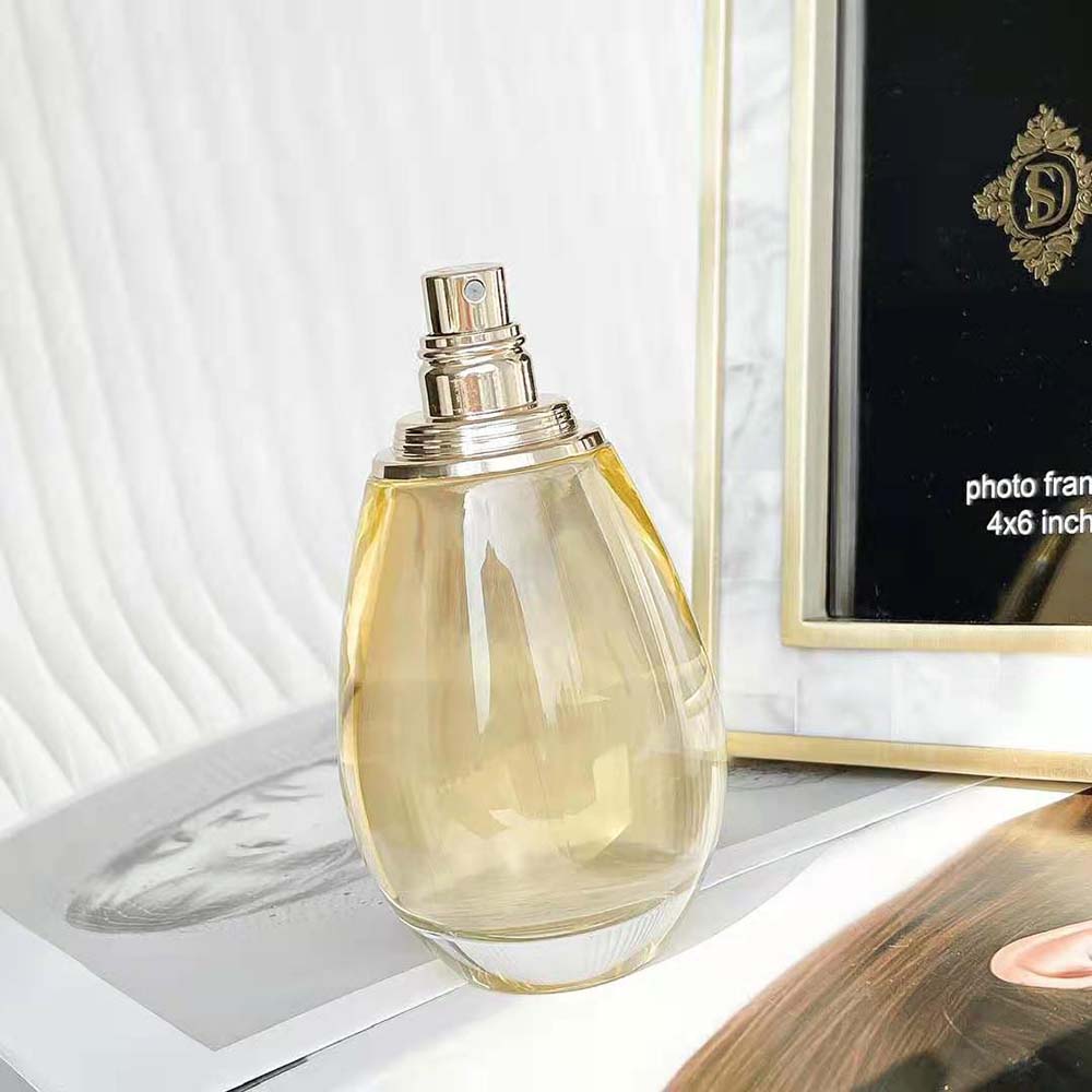 Dior Women J’adore L’or Fragrance – Solar and Intense Floral Notes - image 8