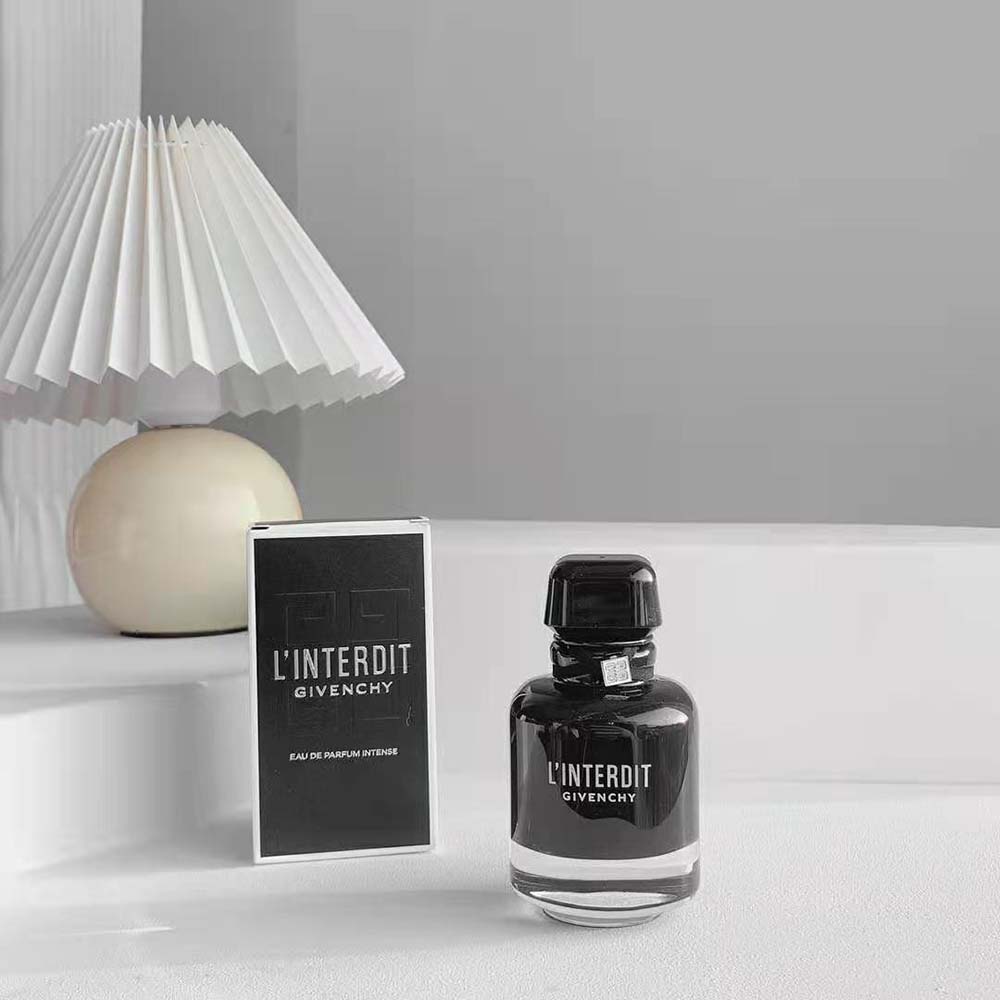 Close-up detail of Givenchy logo on L’interdit Intense Eau de Parfum bottle