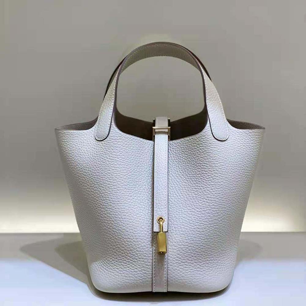 Close-up of silver lock detail on Hermes Picotin Lock 18cm white handbag