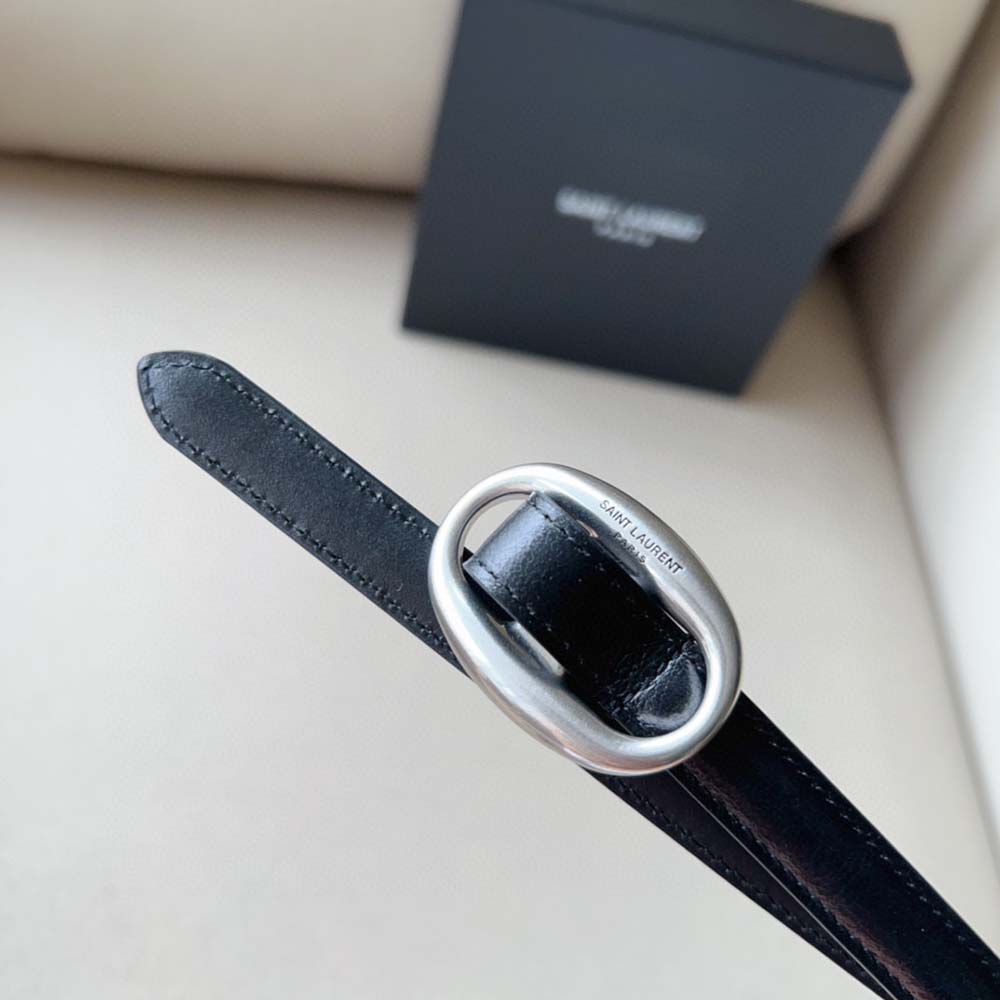 Saint Laurent YSL Women Oval Buckle Thin Belt in Smooth Leather - image 4