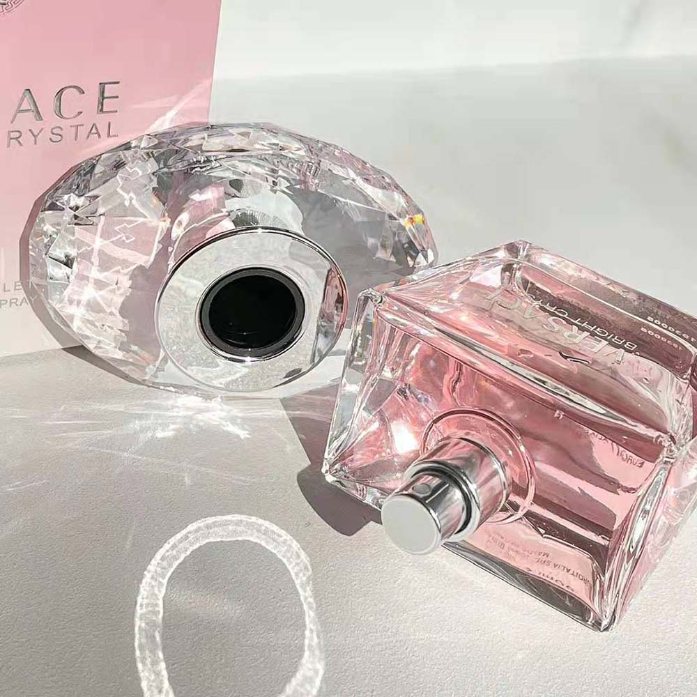 Versace Women Bright Crystal Edt 90 ml - image 7