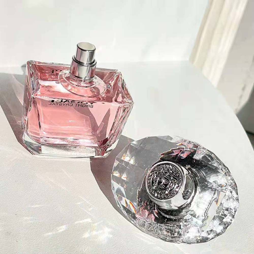 Versace Women Bright Crystal Edt 90 ml - image 5