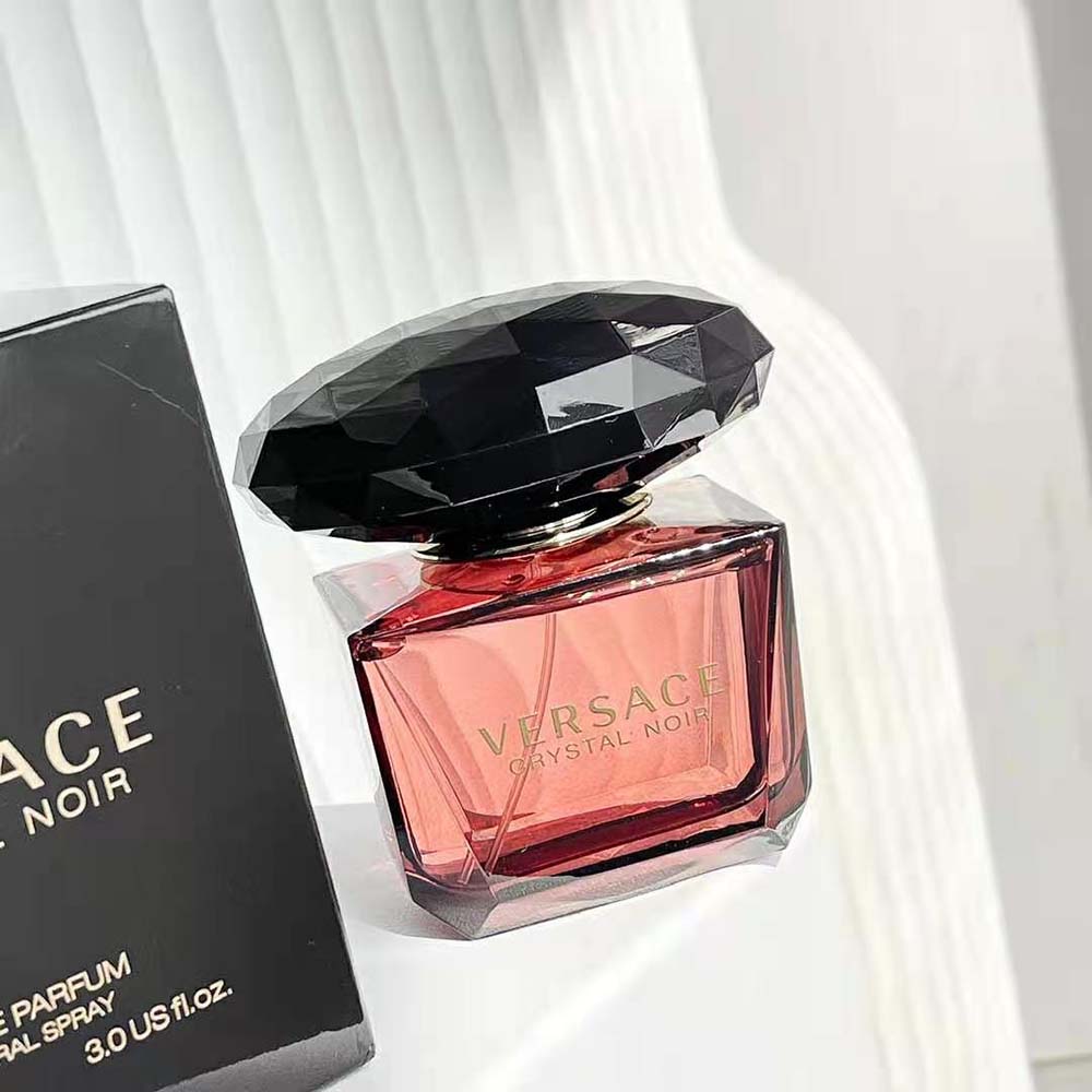 Versace Women Crystal Noir Edt 90 ml - image 5