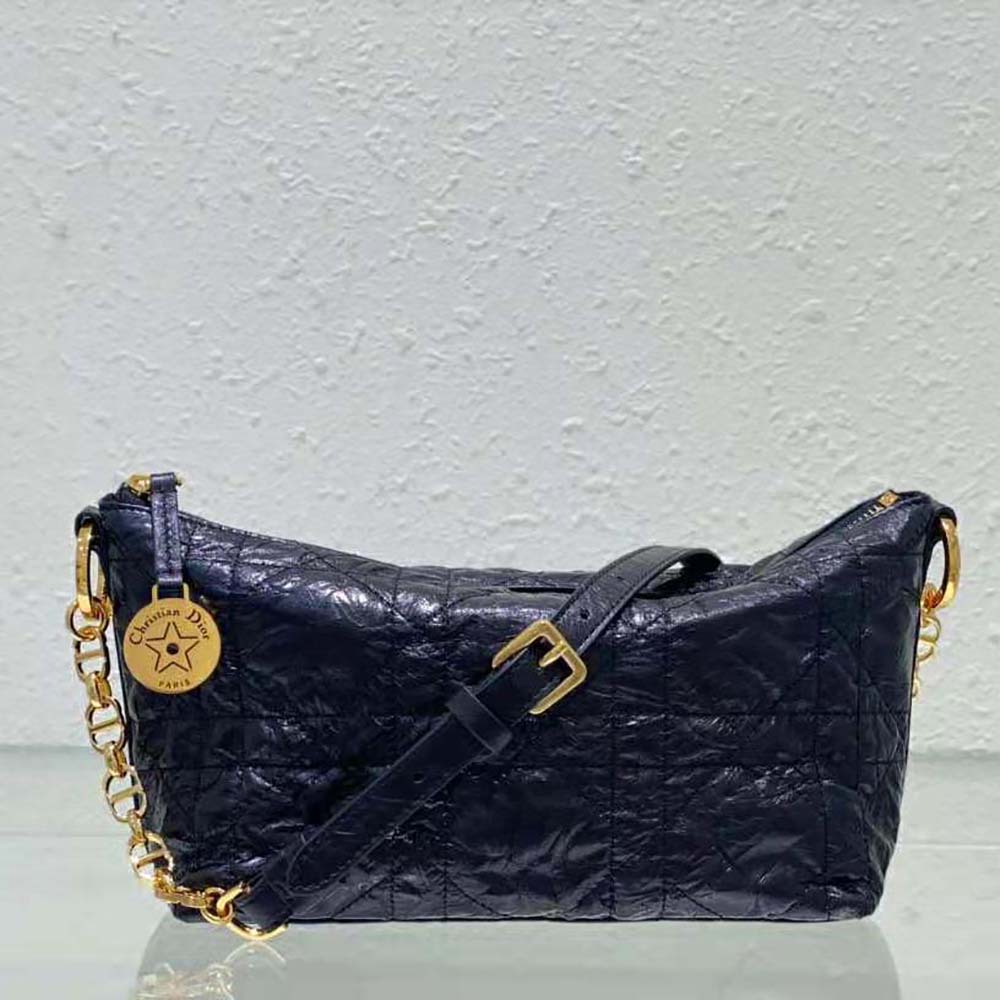 Close-up on macrocannage pattern and chain detail on Diorstar Hobo Bag