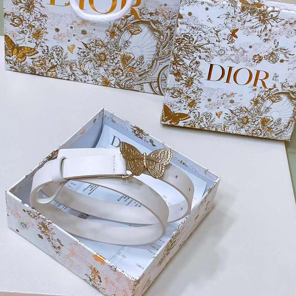 Side angle showing leather texture of Dior Women Métamorphose Belt White Ultrasmooth Calfskin