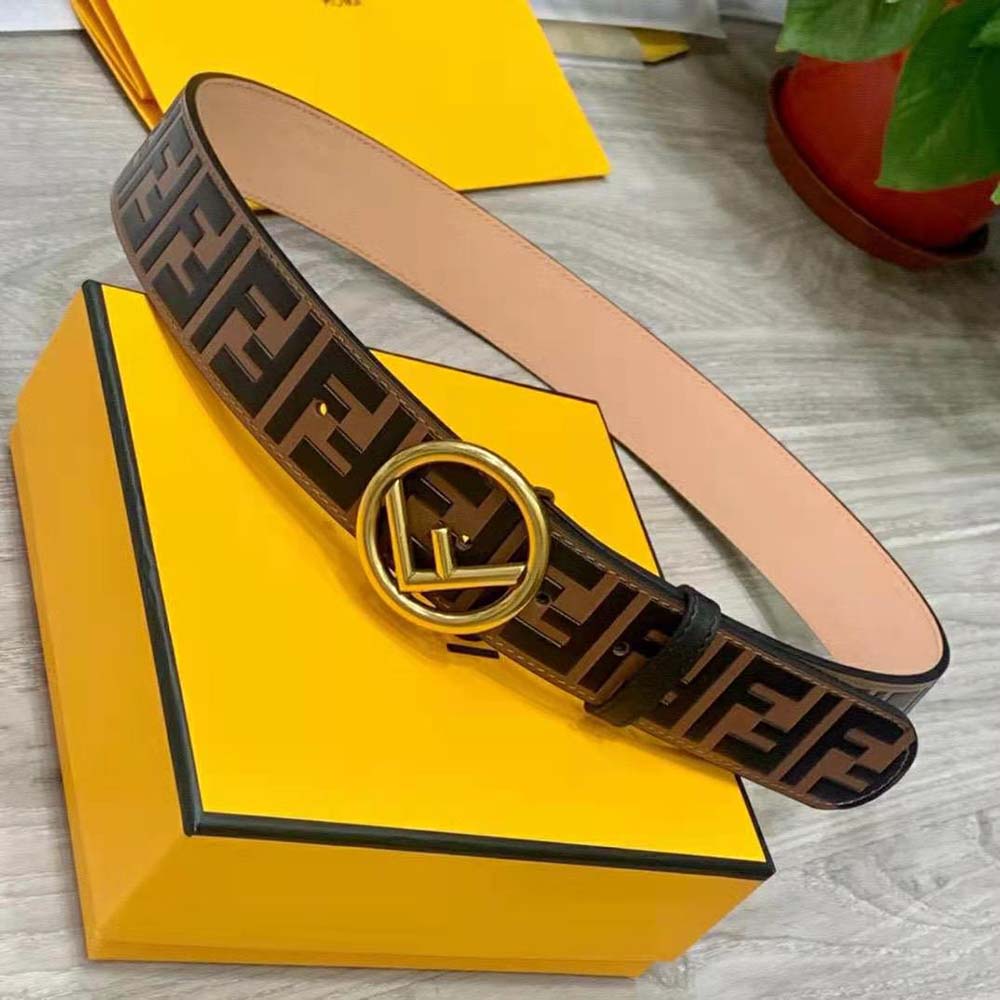 Close-up of Fendi Women F is Fendi Belt leather texture and FF logo buckle