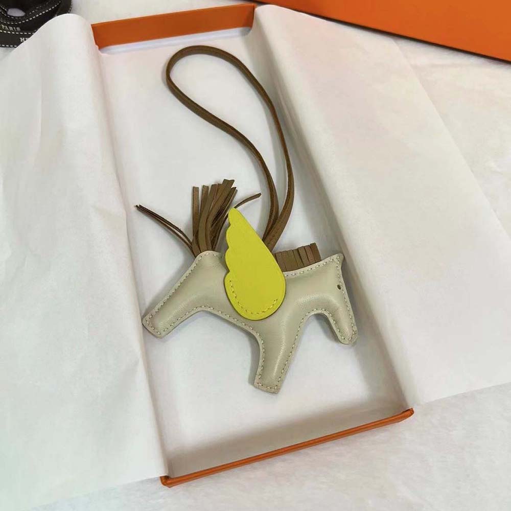 Hermes Unisex Rodeo Pegase MM Charm-Yellow - image 4