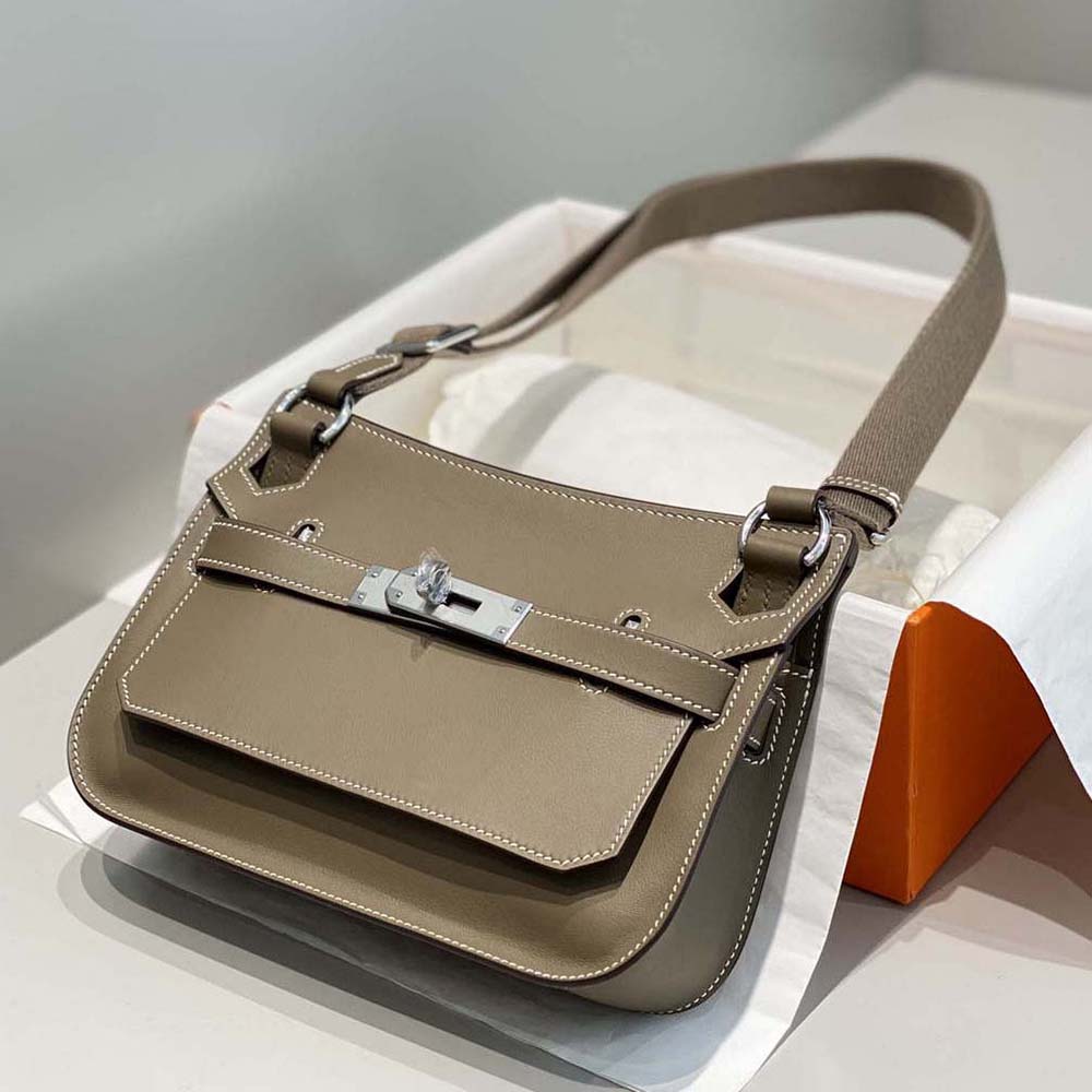 Hermes Women Jyspiere in Evercolor Leather-Gray - image 4