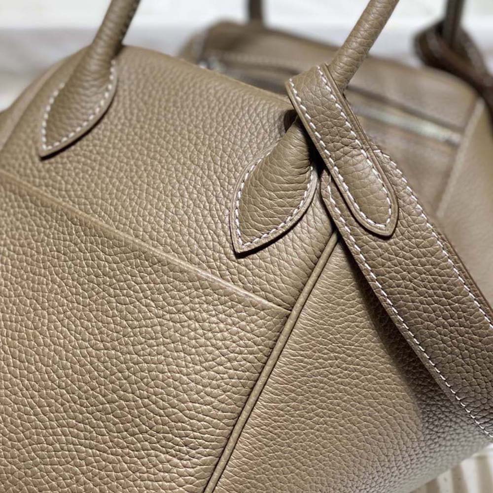 Hermes Women Lindy 26 in Clemence Leather-Gray/Silver - image 8
