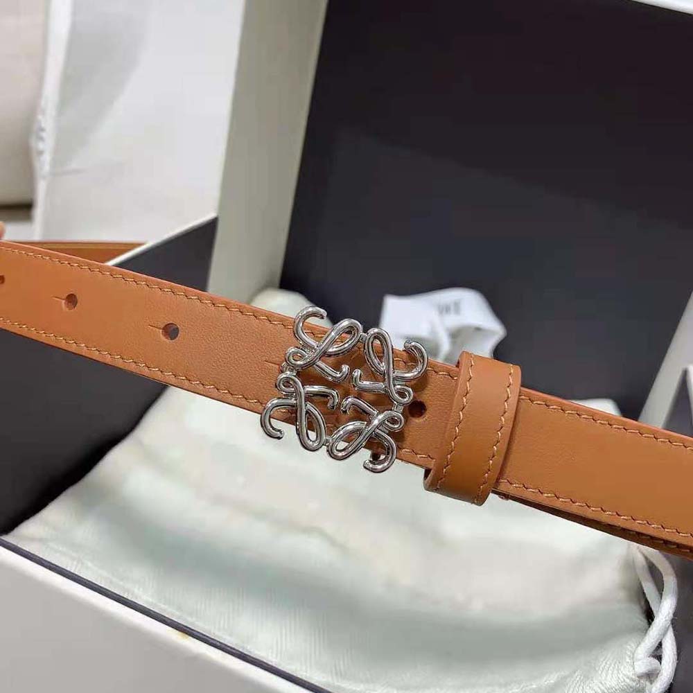 Loewe Women Anagram Belt in Pebble Grain Calfskin-Tan - image 4