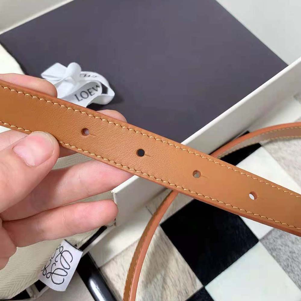 Loewe Women Anagram Belt in Pebble Grain Calfskin-Tan - image 7