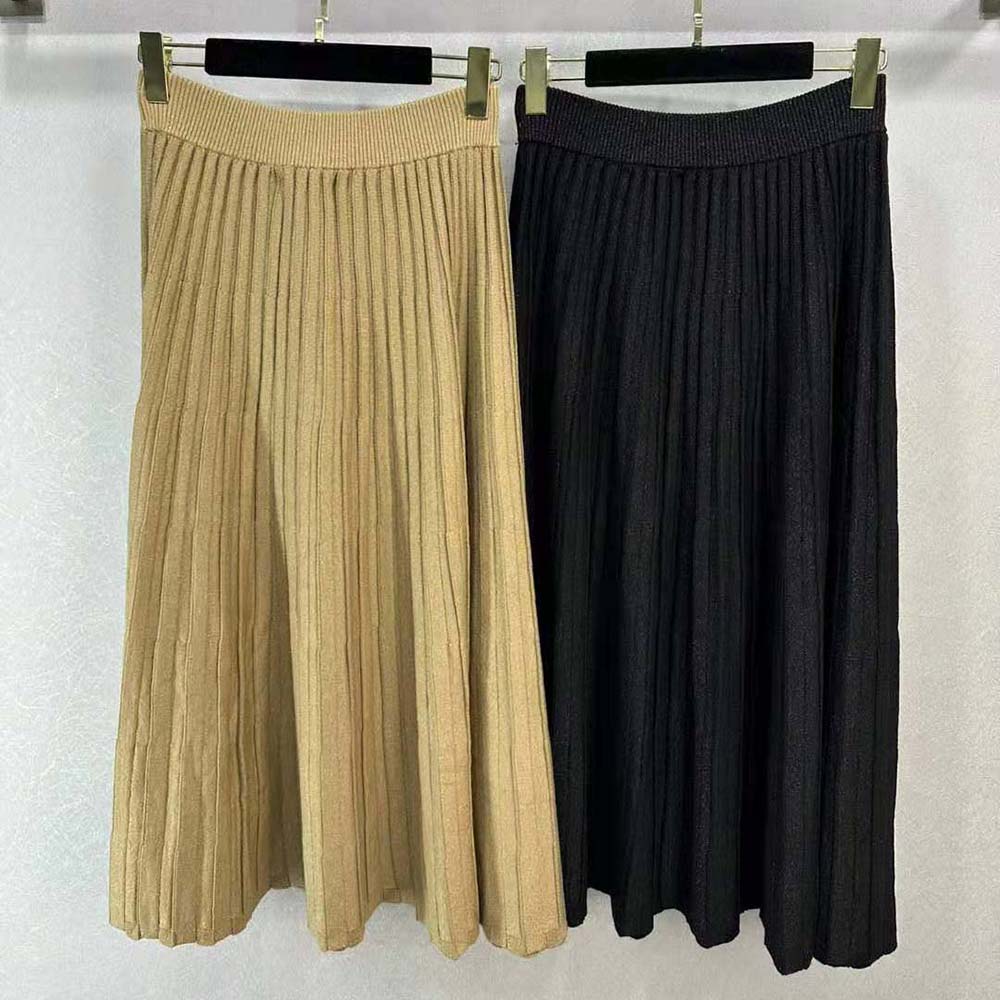 Side angle showing concealed zipper on Miu Miu Women Lamé Skirt