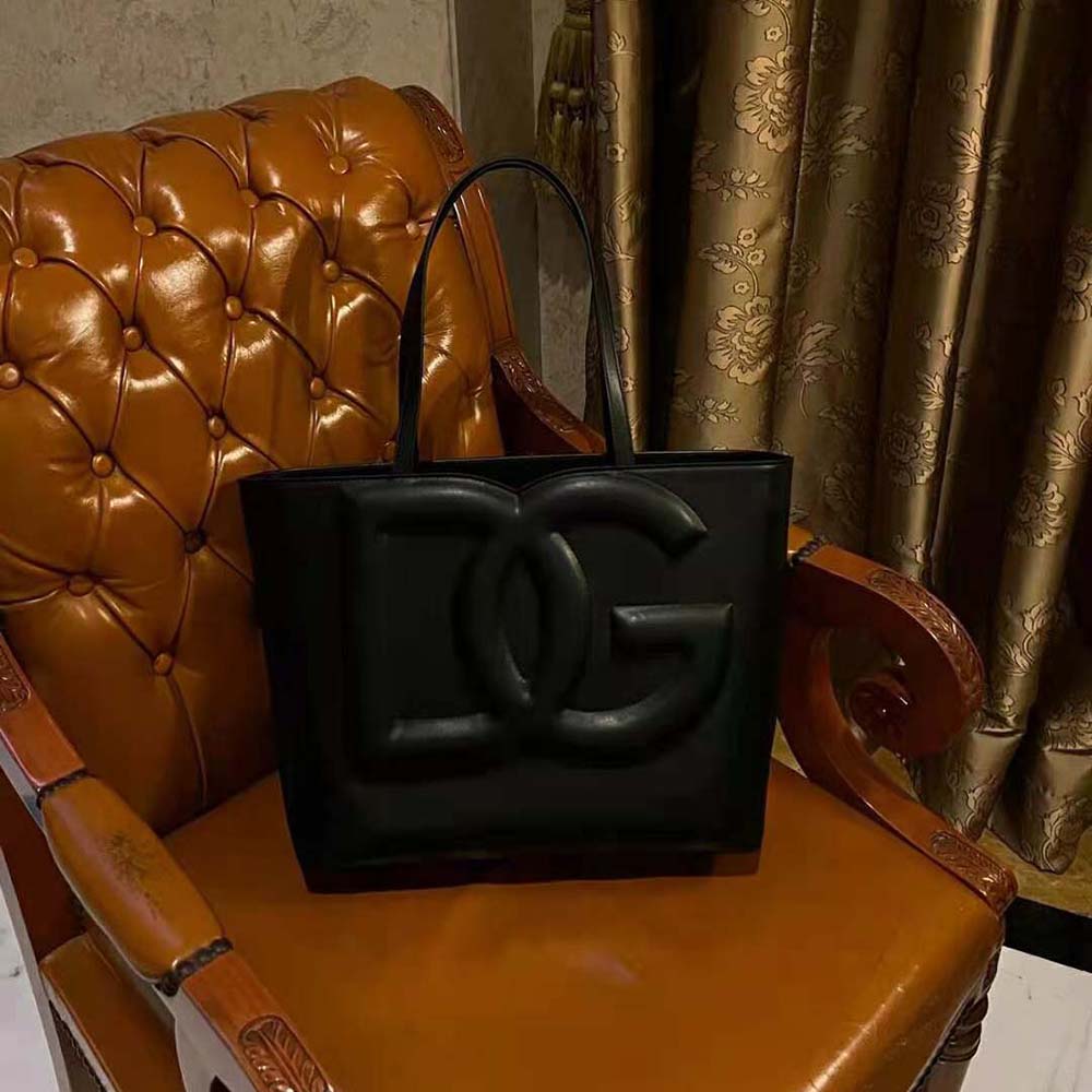 Dolce Gabbana D&G Women Small Calfskin DG Logo Bag Shopper-Black - image 4