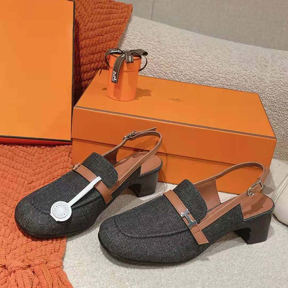 Back angle showing adjustable ankle strap on Hermes Women Infinie 50 Pump