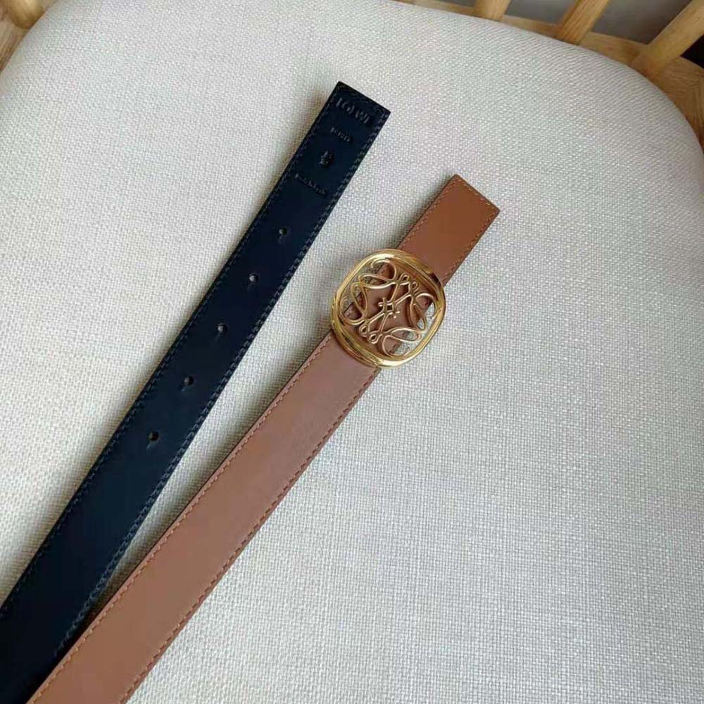 Loewe Women Reversible Anagram Ellipse Belt in Smooth Calfskin-Tan - image 9