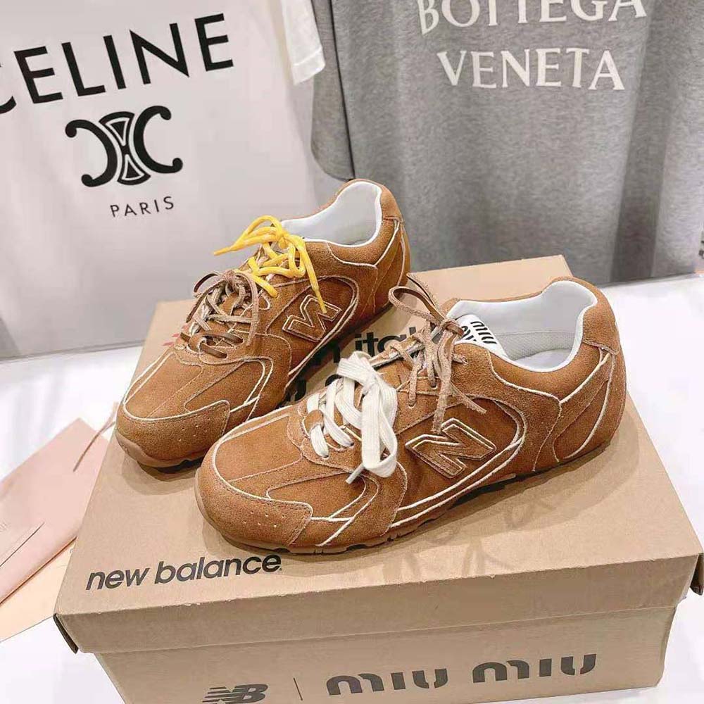 Miu Miu Women New Balance X Miu Miu 530 SL Suede Sneakers-Brown - image 4