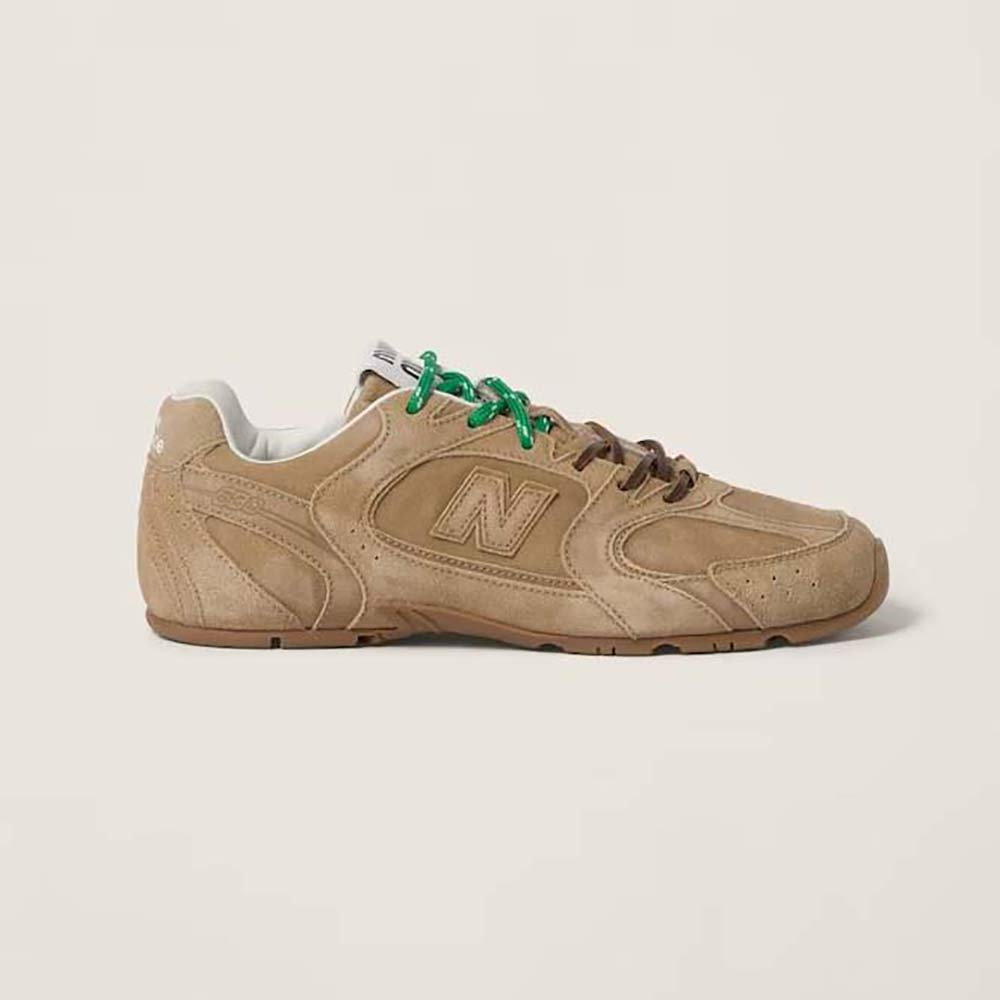 Side view of Miu Miu Women New Balance X Miu Miu 530 SL Suede Sneakers-Cinnamon