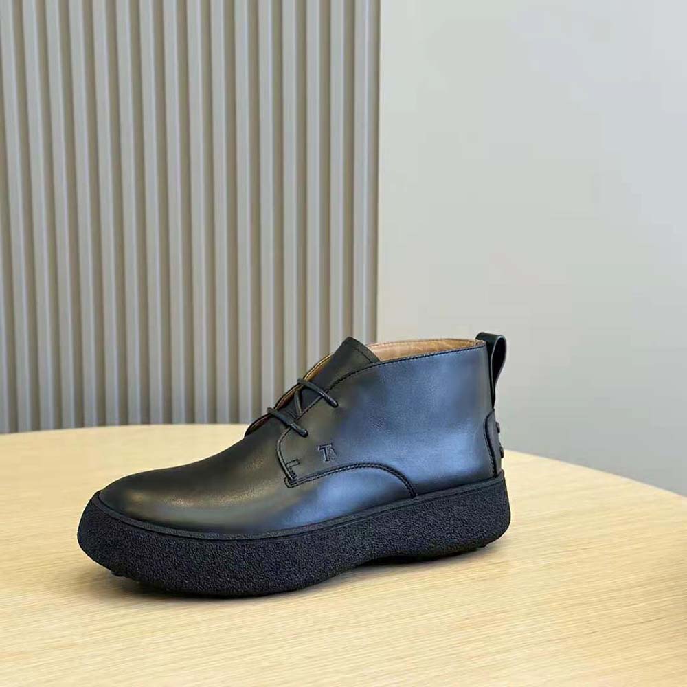 Tod’s Men W. G. Desert Boots in Leather-Black - image 6