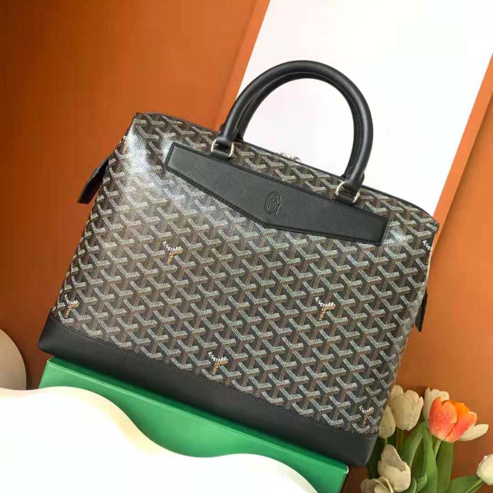 Close-up of Goyard Unisex Cisalpin Document Case signature Chevron pattern