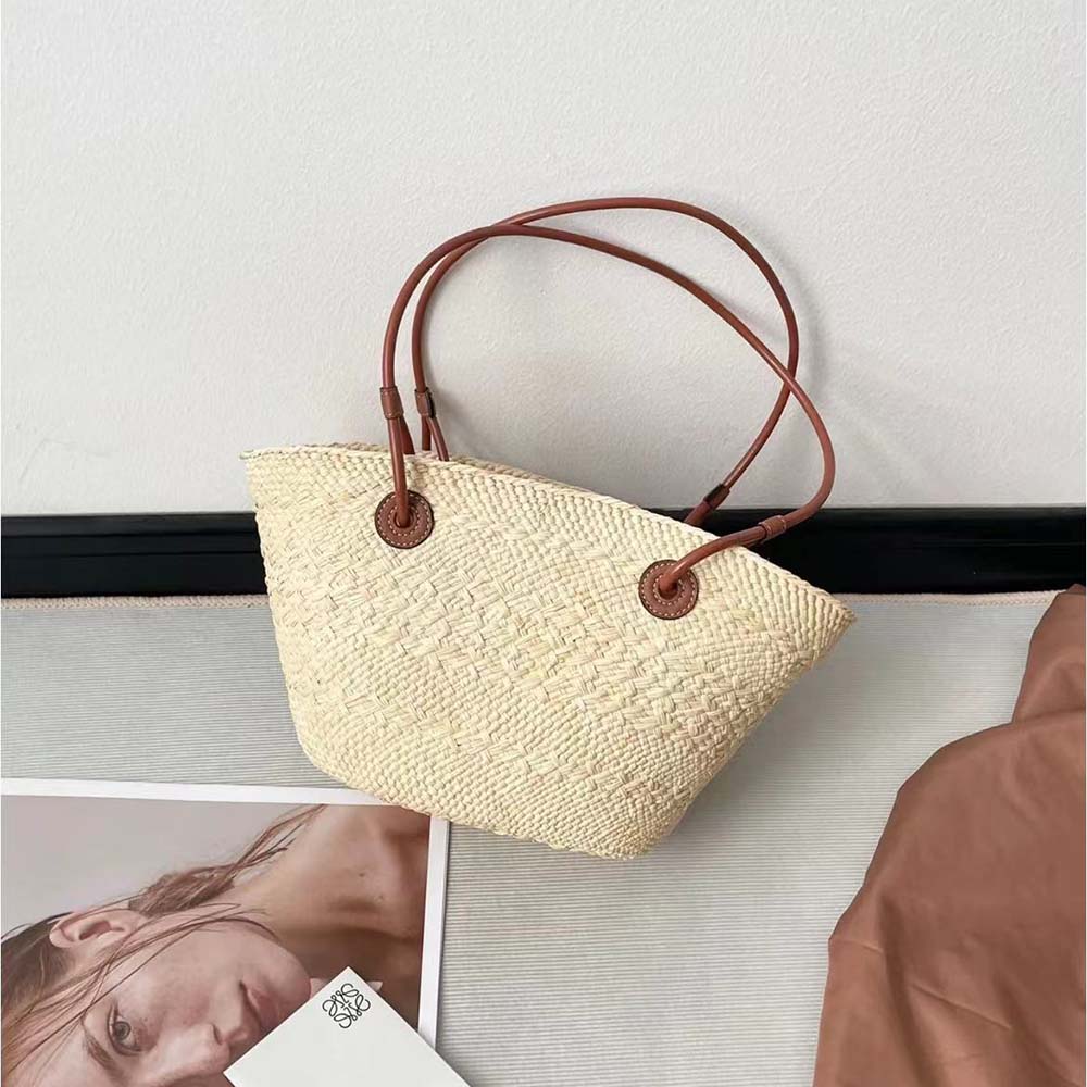 Loewe Women Small Anagram Basket Bag in Iraca Palm and Calfskin - image 4