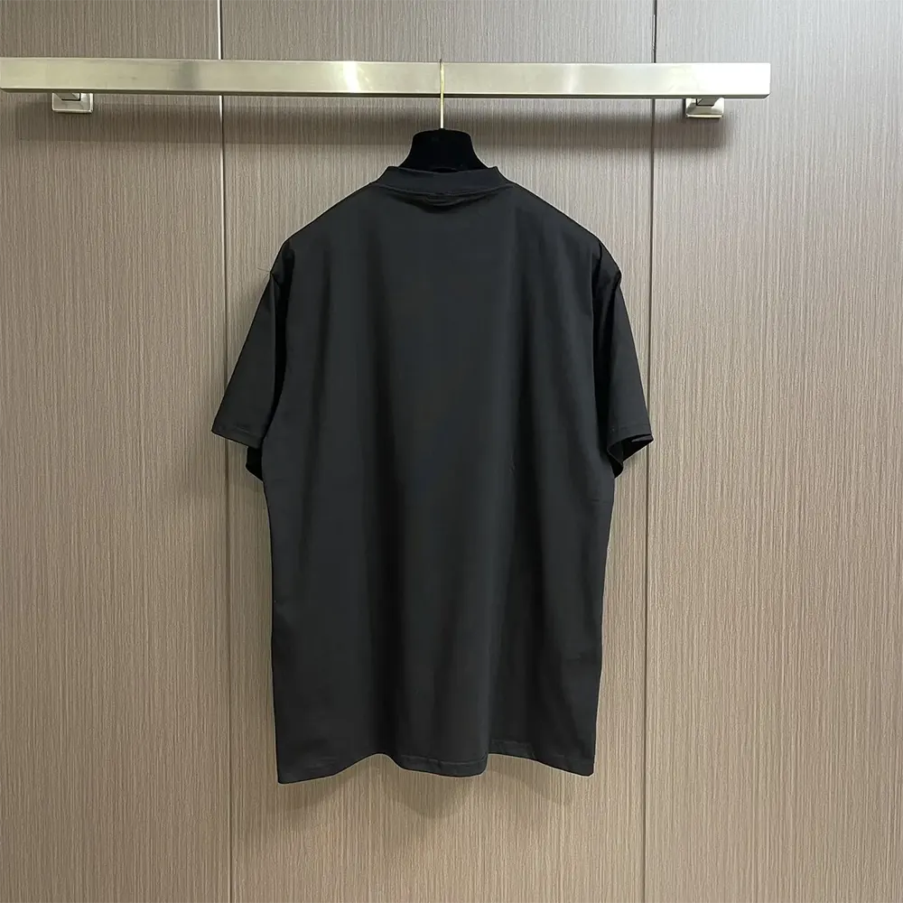 Side angle showing silhouette of Balenciaga Women How Do You Feel? T-Shirt