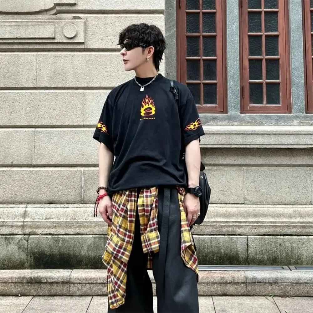 Balenciaga Men Burning Unity T-Shirt Oversized in Black Vintage Jersey - image 10