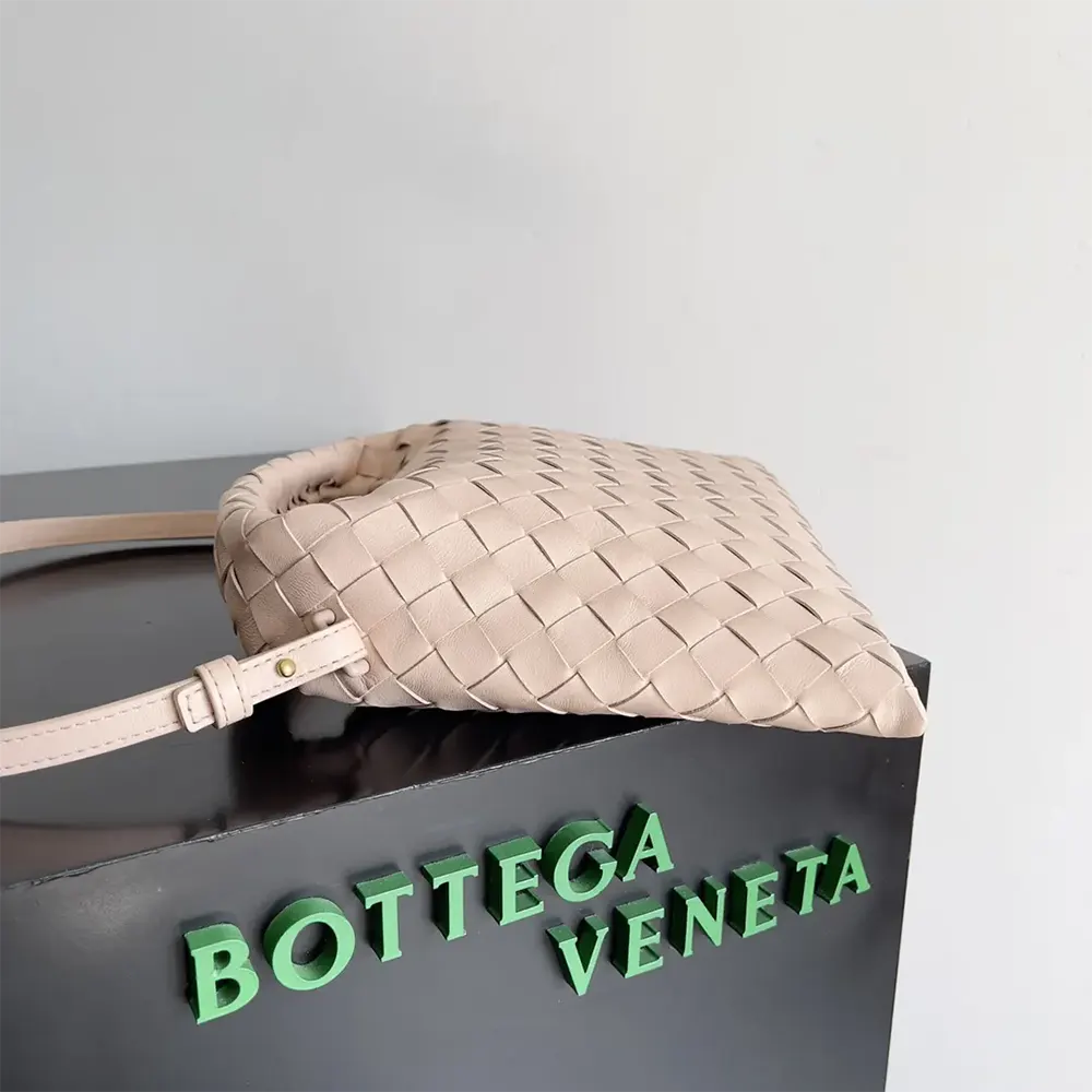 Bottega Veneta Women Mini Hop in Calf Leather-Pink - image 5