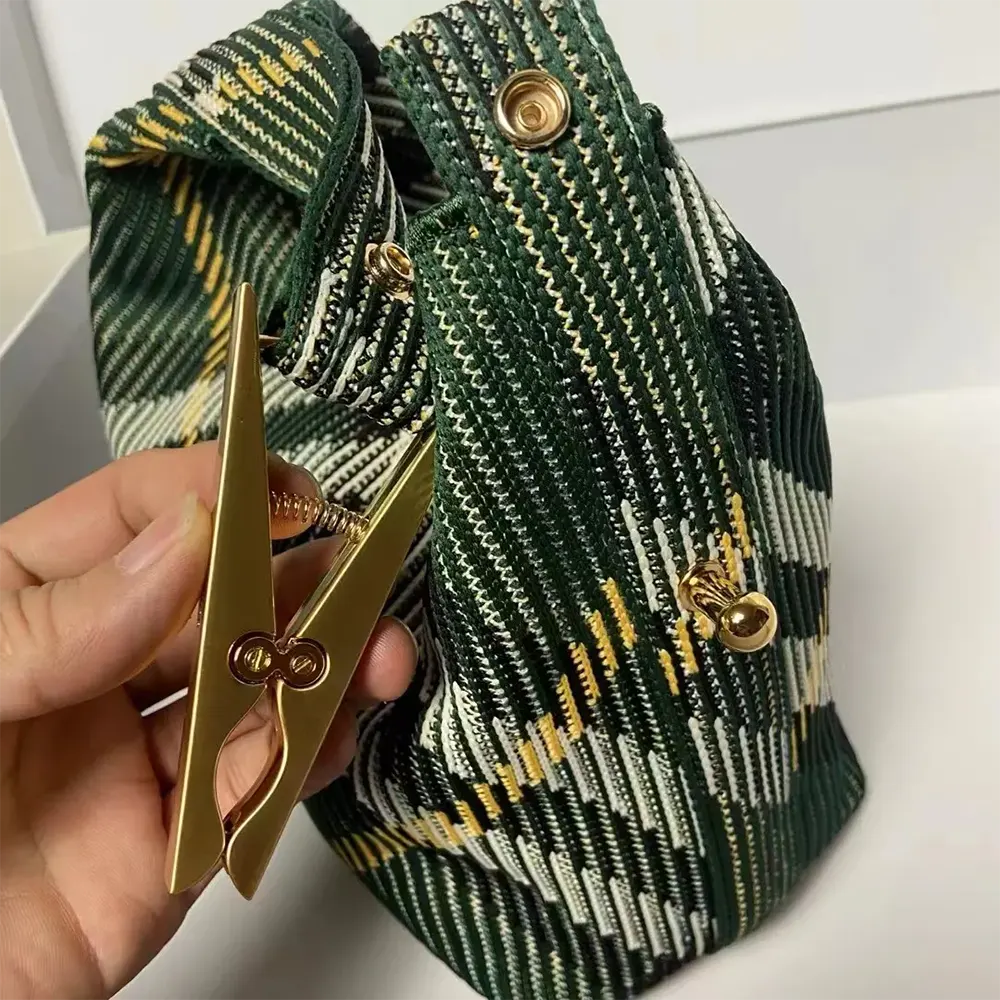 Burberry Women Mini Peg Duffle Bag-Green - image 8