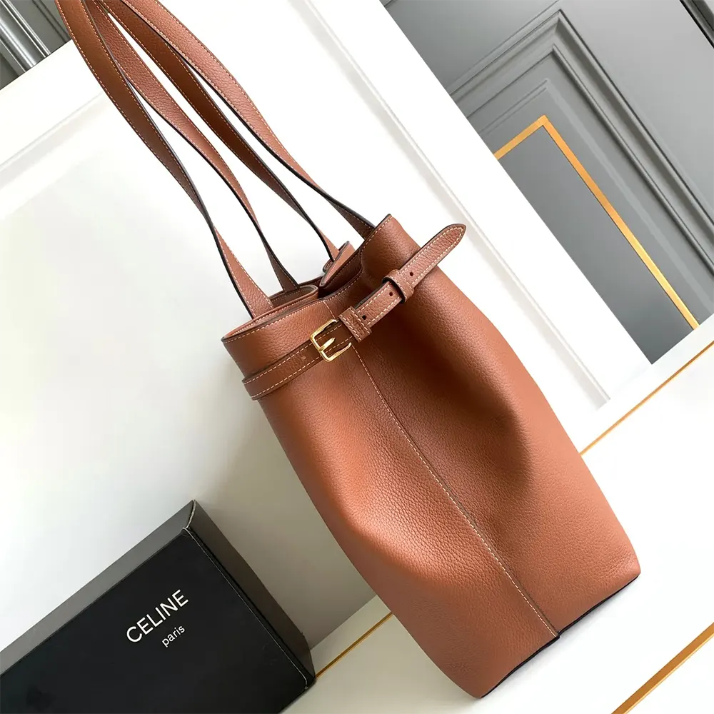 Celine Women Medium Cabas Anaïs Cuir Triomphe in Grained Calfskin-Tan - image 4