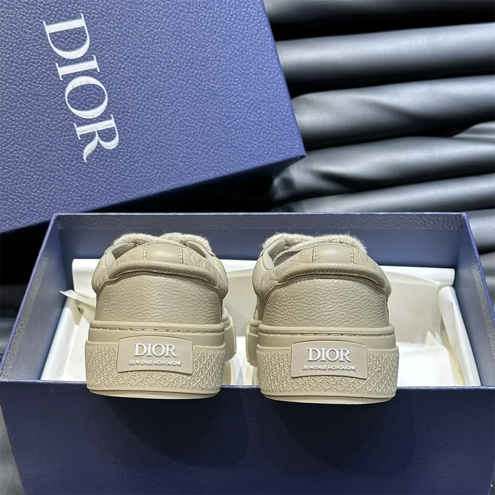 Dior Men B33 Sneaker Beige Grained Calfskin and Beige Dior Gravity Leather - image 8