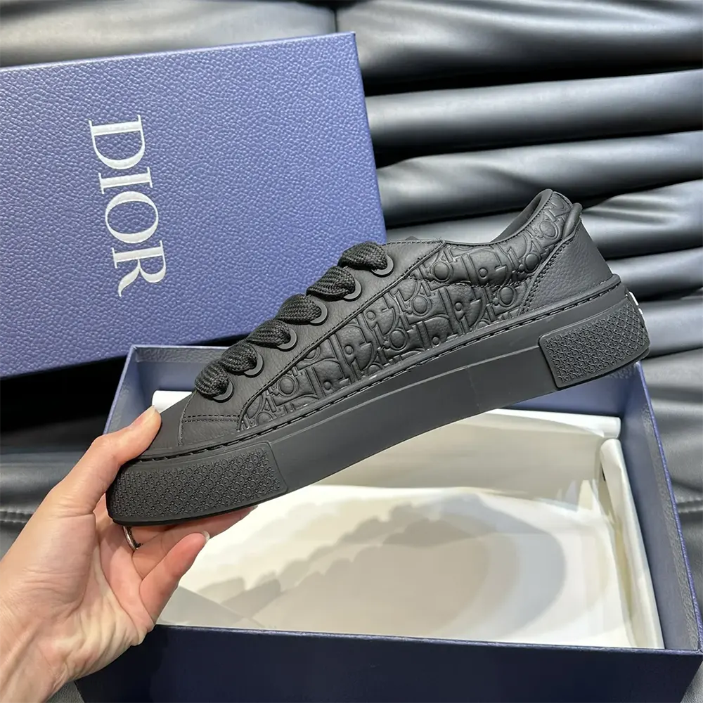 Dior Men B33 Sneaker Black Grained Calfskin and Black Dior Gravity Leather - image 6