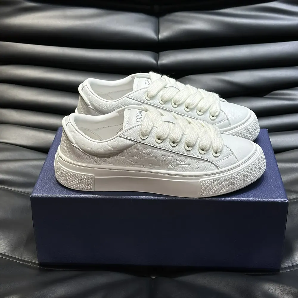 Dior Men B33 Sneaker White Grained Calfskin and White Dior Gravity Leather - image 4
