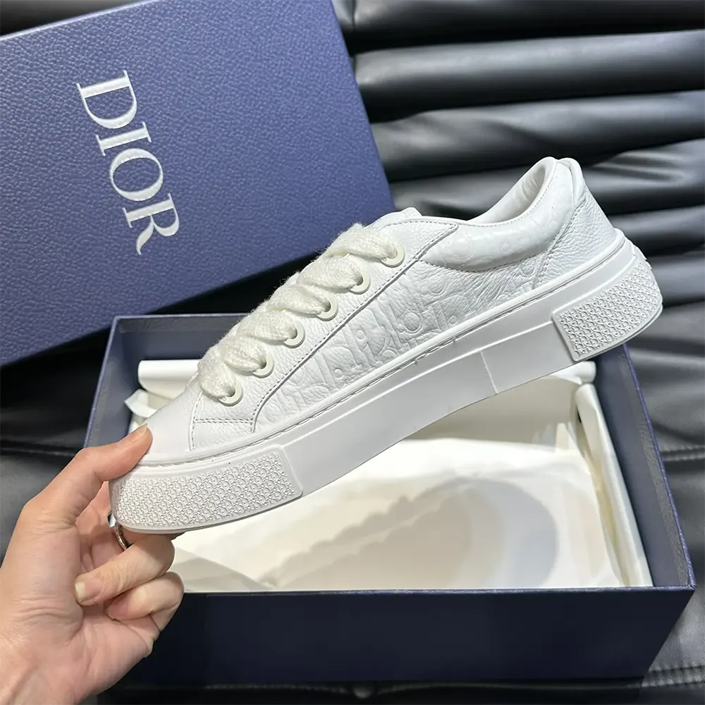 Dior Men B33 Sneaker White Grained Calfskin and White Dior Gravity Leather - image 6