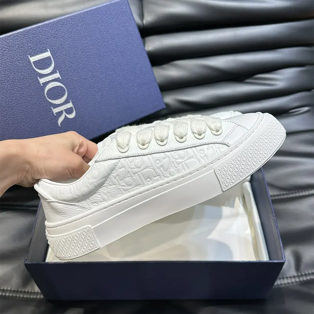 Dior Men B33 Sneaker White Grained Calfskin and White Dior Gravity Leather - image 7