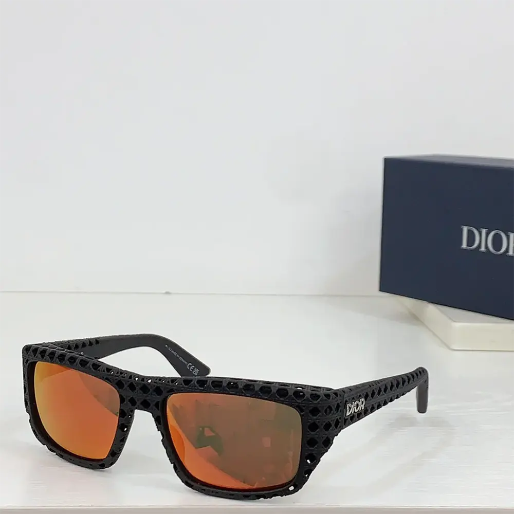 Close-up detail of Dior logo hardware on Dior3D S1I sunglasses