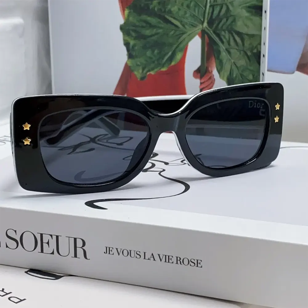 Side profile showing square silhouette of Dior Unisex DiorPacific S1U sunglasses