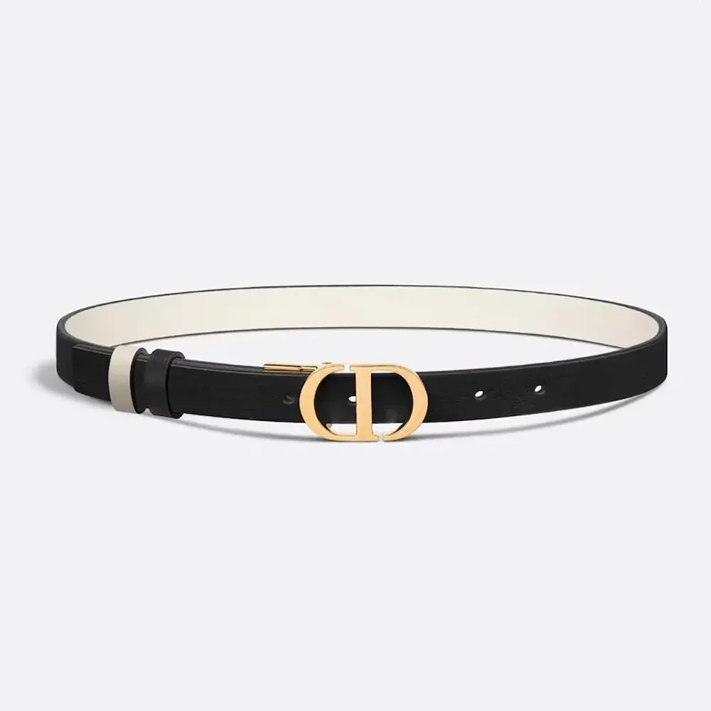 Front view of Dior Women 30 Montaigne Reversible Belt in black and latte