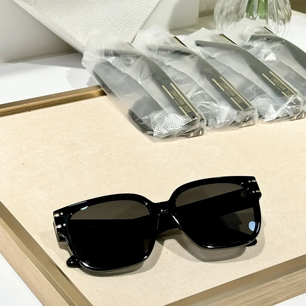 Dior Women DiorSignature S7F Black Square Sunglasses - image 6
