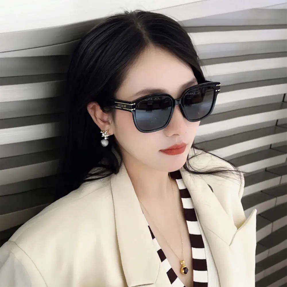 Dior Women DiorSignature S7F Black Square Sunglasses - image 12
