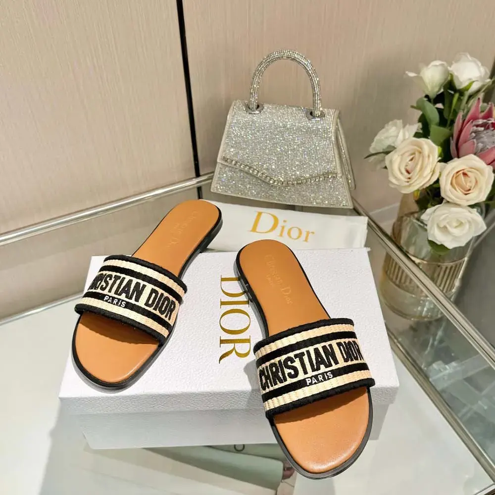 Dior Women Dway Slide Natural Raffia and Black Embroidered Cotton - image 4