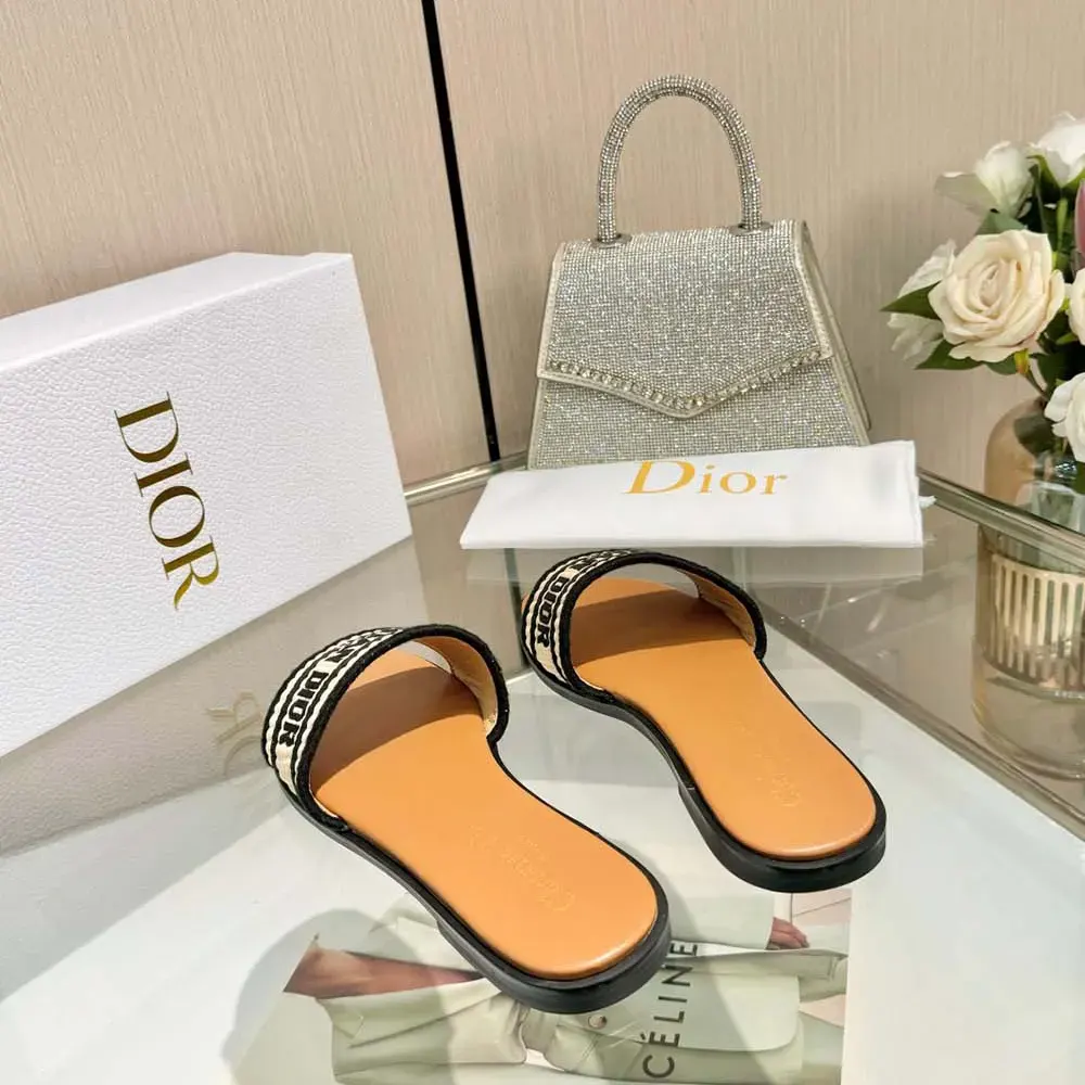 Dior Women Dway Slide Natural Raffia and Black Embroidered Cotton - image 6