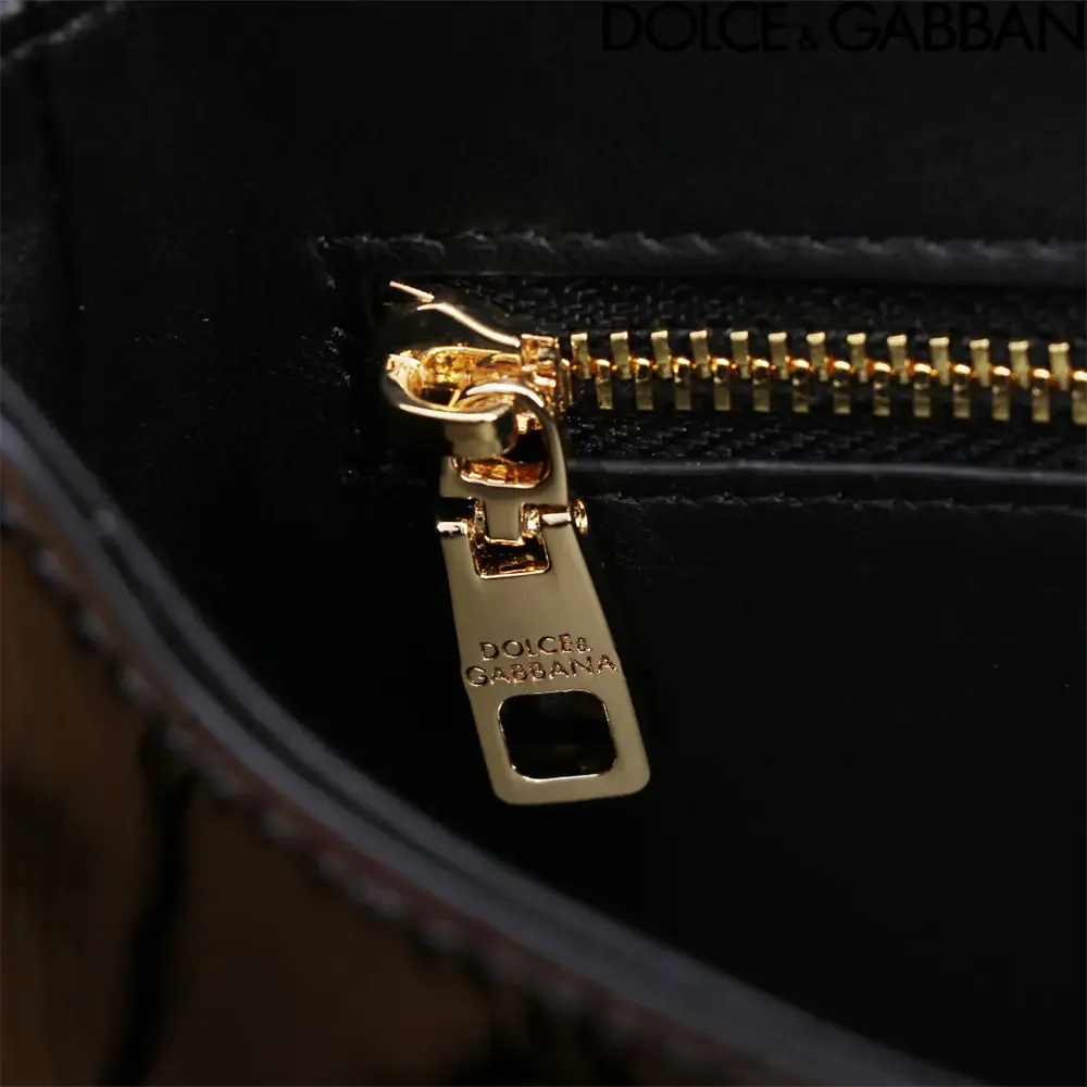 Dolce Gabbana D&G Women DG Logo Bag Top-handle Bag-Black - image 9