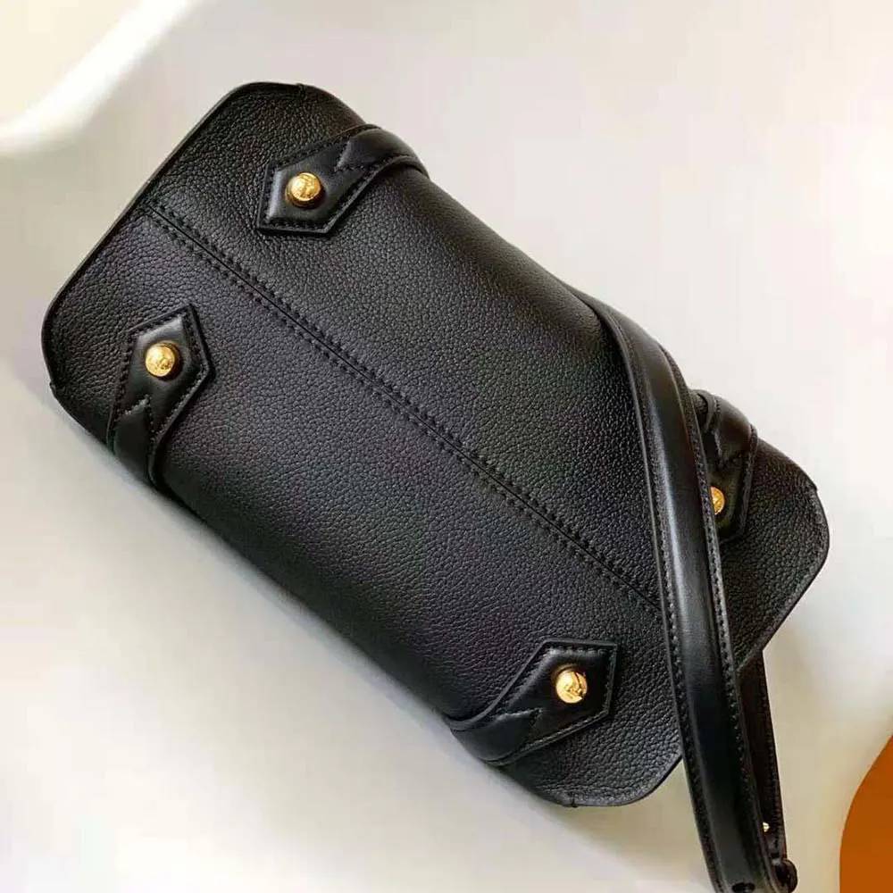 Fendi Women Boston 365 Black Leather Bag - image 5
