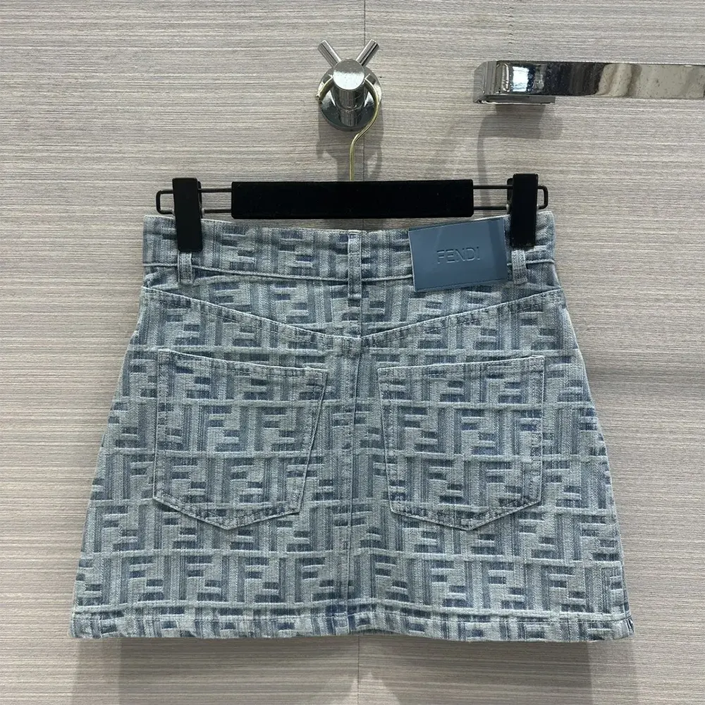 Back detail showing zip closure on Fendi Women Jeans Skirt