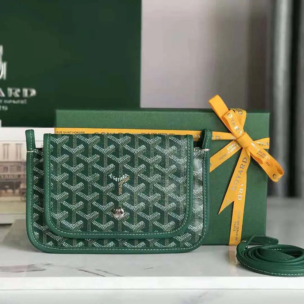 Close-up of hand-painted Chevron pattern on Goyard Women Plumet Pocket Wallet-Green